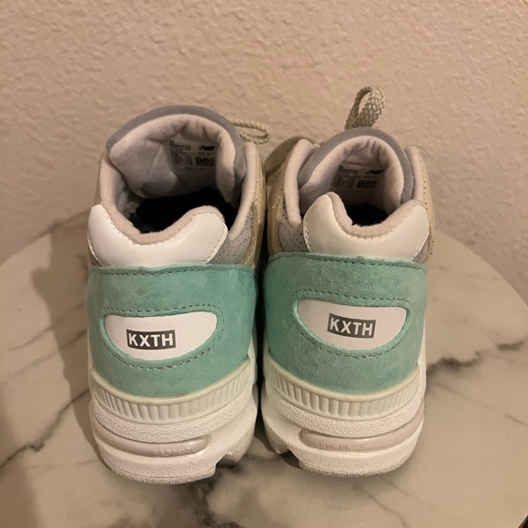 New Balance 990v2 Kith Cyclades - Picture 5 of 9